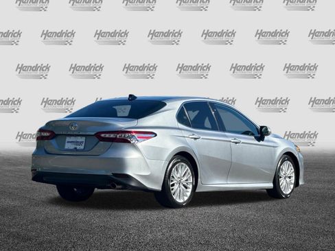 Used 2019 Toyota Camry XLE w/ Driver Assist Package FWD image 5