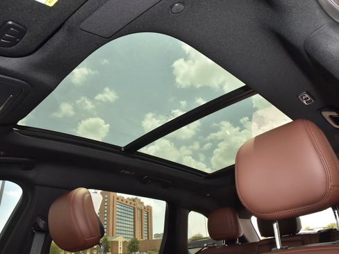 New 2026 Lincoln Nautilus Reserve AWD/4WD image 33