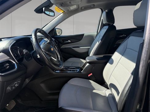 Used 2018 Chevrolet Equinox Premier image 10