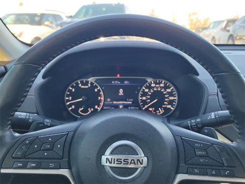 Certified 2022 Nissan Altima 2.5 SR w/ Midnight Edition Package image 16