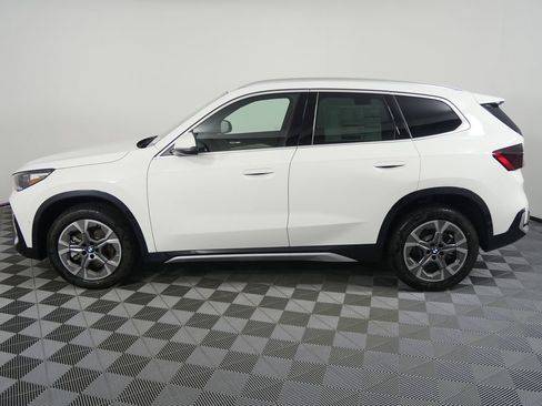 Used 2025 BMW X1 xDrive28i w/ Convenience Package image 6