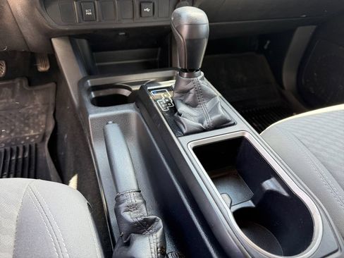 Used 2021 Toyota Tacoma SR w/ SR Convenience Package RWD image 15