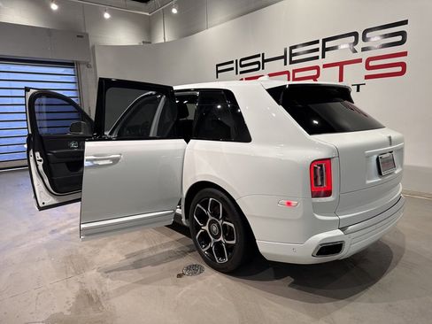 Used 2020 Rolls-Royce Cullinan image 21