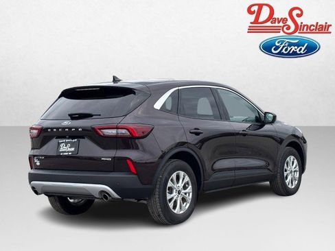 Used 2023 Ford Escape Active w/ Tech Pack #2 AWD/4WD image 7