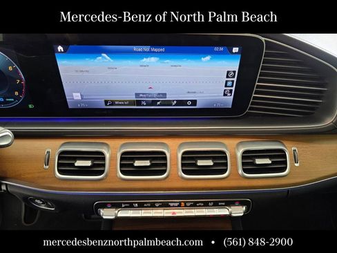 Used 2021 Mercedes-Benz GLS 580 4MATIC image 20
