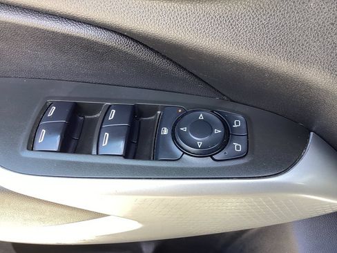 Used 2024 Chevrolet Trax LS FWD image 28