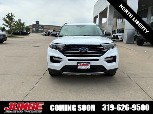 Certified 2021 Ford Explorer XLT w/ Equipment Group 202A AWD/4WD image 2