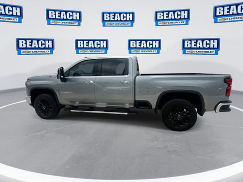 Used 2025 Chevrolet Silverado 2500 LTZ w/ LTZ Premium Package AWD/4WD image 5