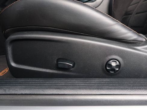 Used 2020 Dodge Challenger R/T RWD image 29