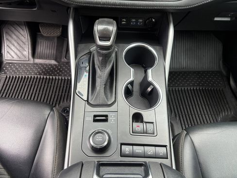 Used 2022 Toyota Highlander XSE image 20