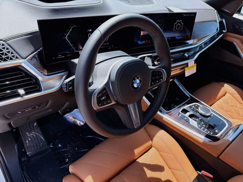New 2026 BMW X5 xDrive40i w/ M Sport Package AWD/4WD image 26