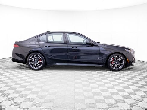 Used 2024 BMW 540i xDrive w/ Premium Package AWD/4WD image 6