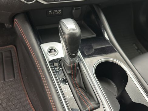Used 2025 Nissan Altima 2.5 SR AWD/4WD image 19