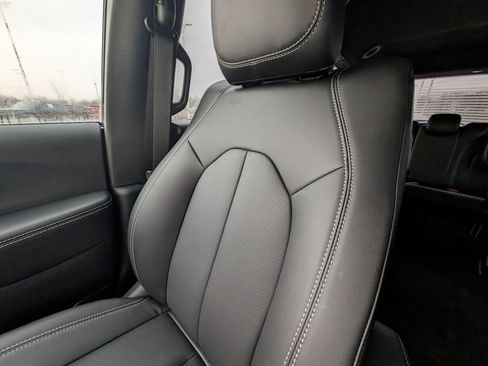 New 2026 Chrysler Voyager LX FWD image 13