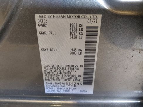 Used 2024 Nissan Altima 2.5 SV image 33