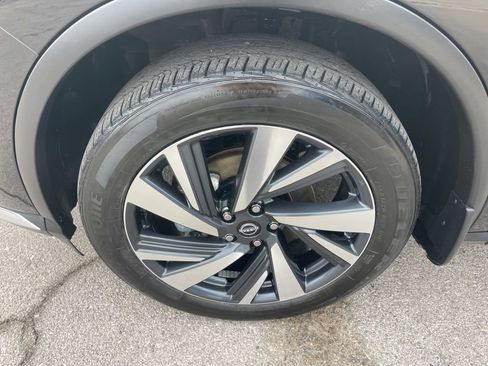 Used 2024 Nissan Murano SL image 9