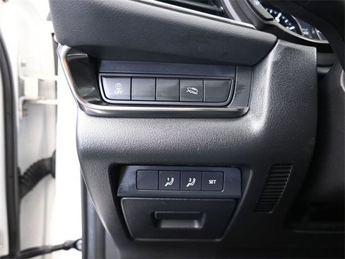 Certified 2023 MAZDA CX-30 AWD 2.5 S w/ Preferred Package image 17