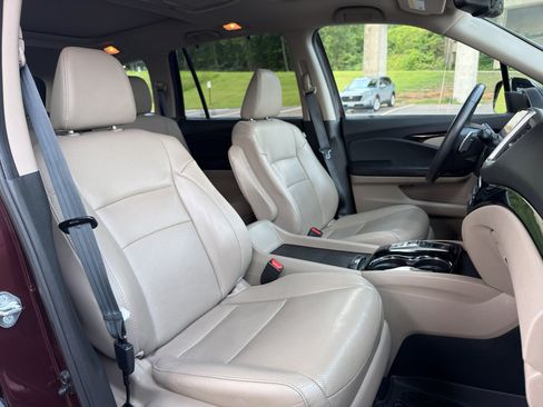 Used 2017 Honda Pilot Elite image 22