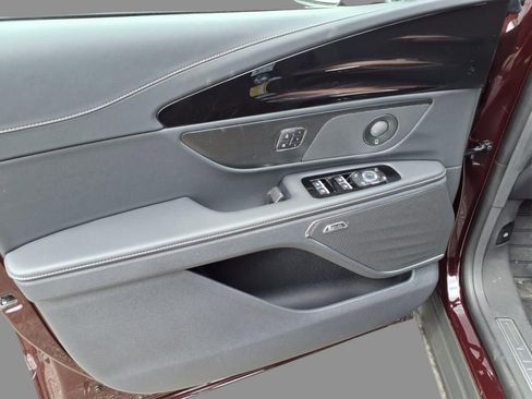 New 2025 Lincoln Nautilus Premier w/ Equipment Group 102A image 14