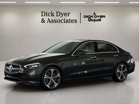 Used 2025 Mercedes-Benz C 300 Sedan image 27