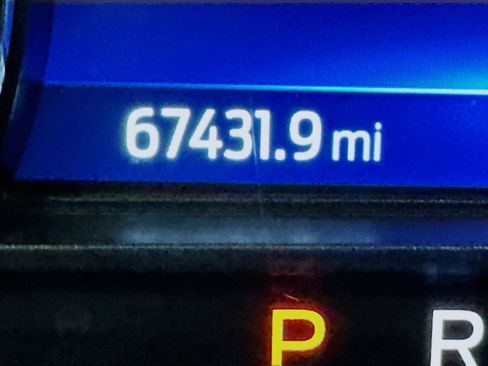 Used 2024 Ford Explorer XLT w/ Equipment Group 202A image 19