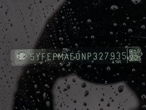 Used 2022 Toyota Corolla LE image 31