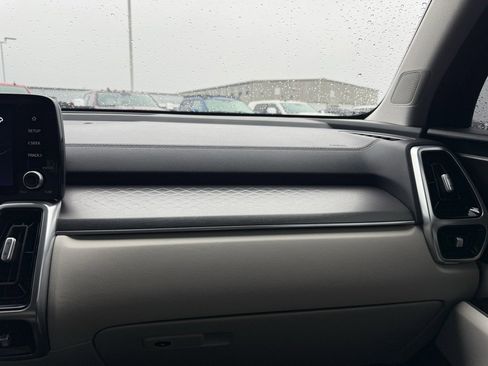 Used 2024 Kia Sorento SX Prestige image 15