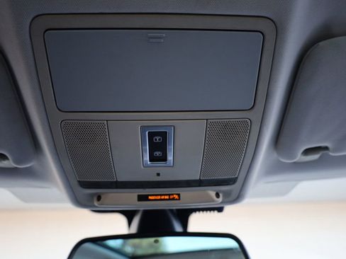 Used 2015 Land Rover Range Rover Evoque Pure Plus image 38