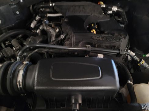 Used 2020 Ford Explorer XLT w/ Equipment Group 202A image 30