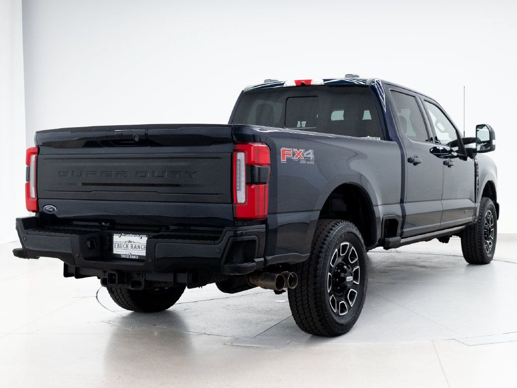 Used 2025 Ford F350 Platinum AWD/4WD image 9