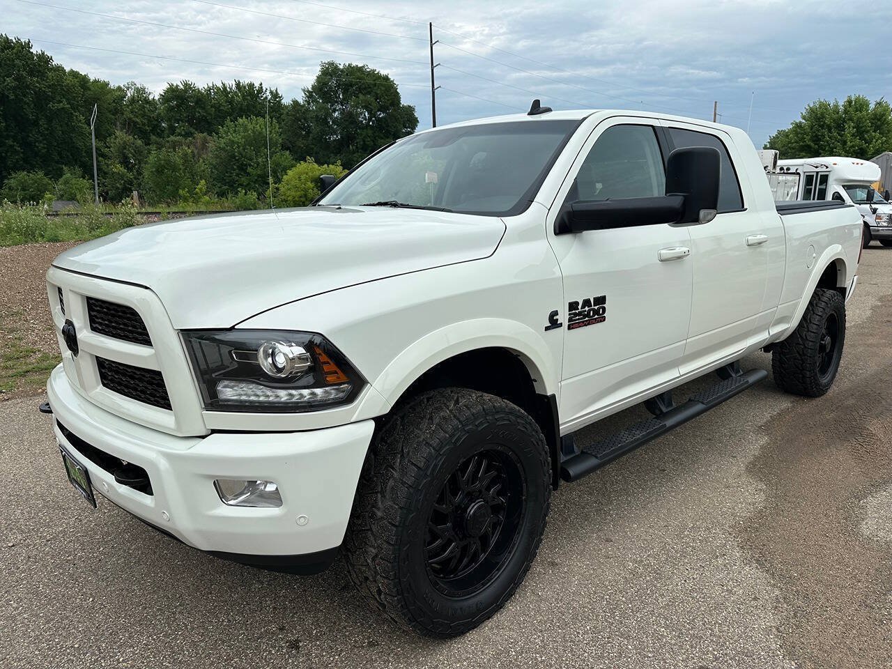 Used 2017 RAM 2500 Laramie w/ Sport Appearance Group AWD/4WD image 9