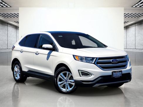 Used 2018 Ford Edge SEL w/ Equipment Group 201A AWD/4WD image 2