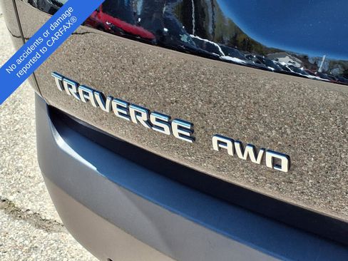 Used 2023 Chevrolet Traverse LT AWD/4WD image 10