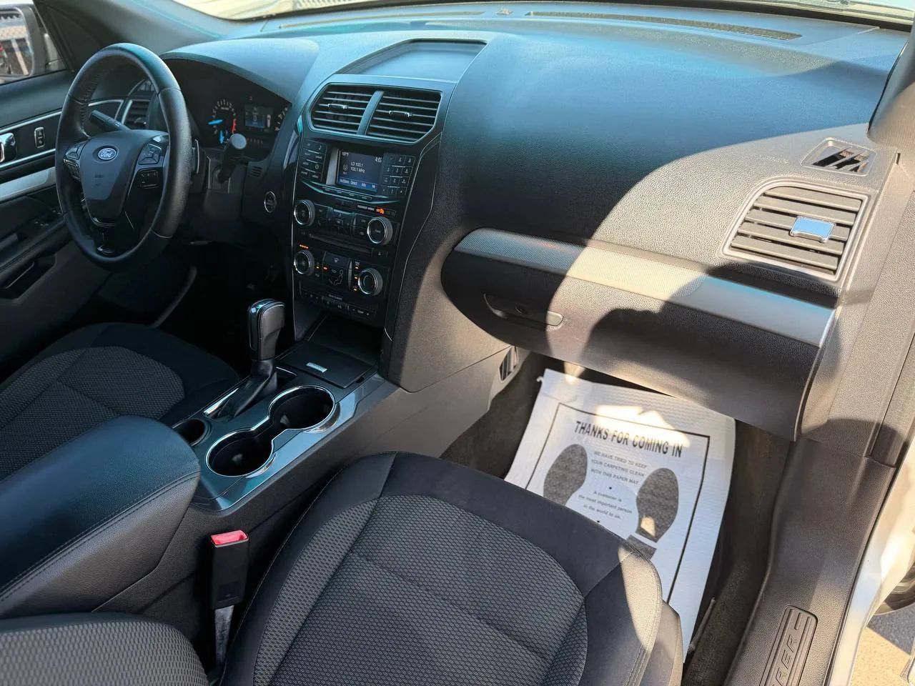 Used 2017 Ford Explorer XLT FWD image 45
