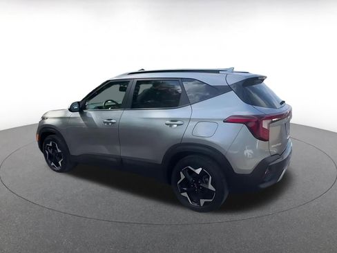 Used 2025 Kia Seltos S FWD image 10