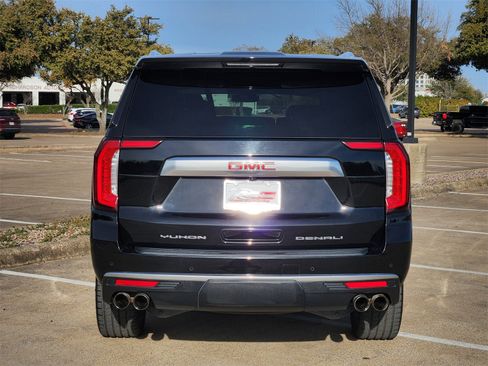 Used 2023 GMC Yukon XL Denali image 5
