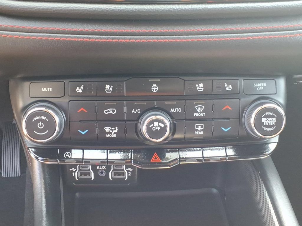 Certified 2023 Dodge Durango GT AWD/4WD image 8