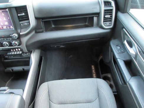 Used 2019 RAM 1500 Big Horn AWD/4WD image 20