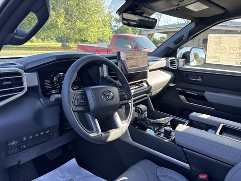 New 2026 Toyota Tundra Limited AWD/4WD image 15