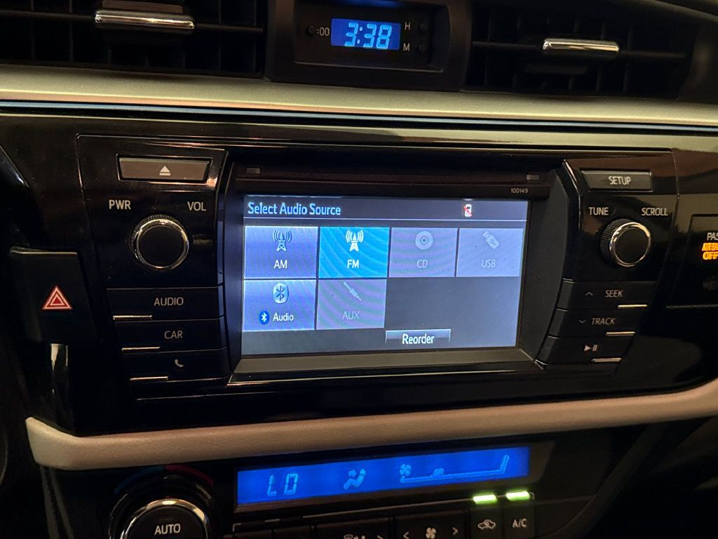 Used 2015 Toyota Corolla LE FWD image 23