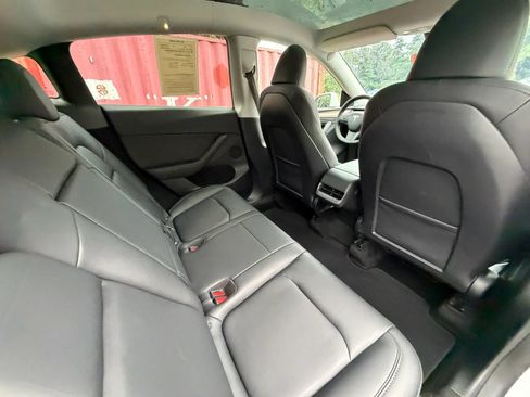 Used 2023 Tesla Model Y Long Range AWD/4WD image 19