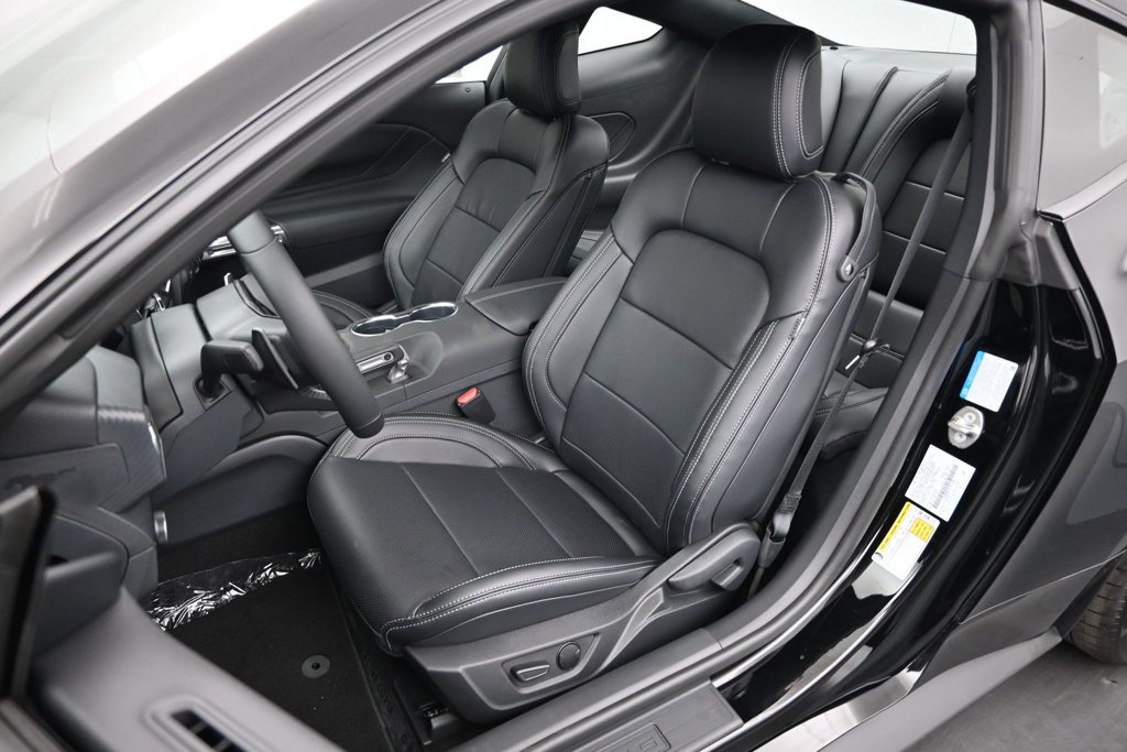 New 2026 Ford Mustang GT Premium w/ GT Performance Package RWD image 8