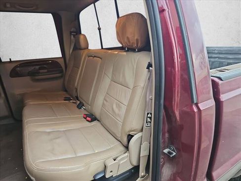 Used 2004 Ford F250 Lariat image 9