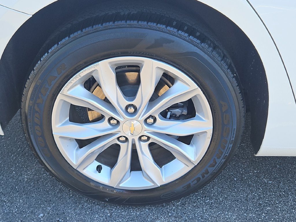 Used 2025 Chevrolet Malibu LT FWD image 7