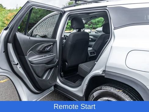 Used 2022 GMC Terrain SLE w/ Driver Convenience Package AWD/4WD image 24