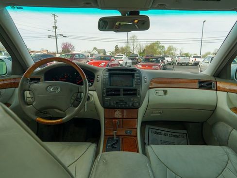 Used 2002 Lexus LS 430 RWD image 11