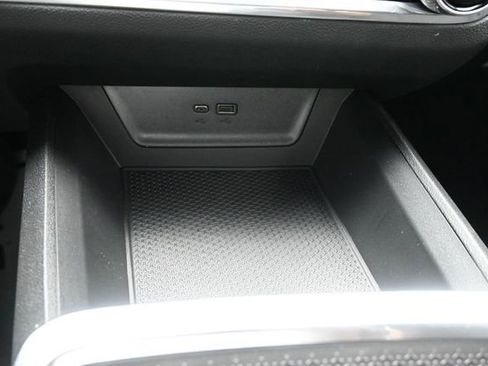 New 2026 Chevrolet Equinox LT FWD image 43