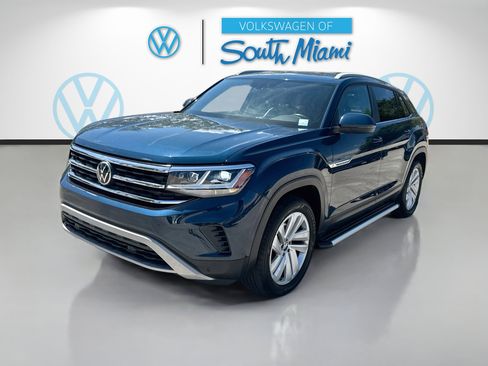 Used 2020 Volkswagen Atlas Cross Sport SE w/ Towing Package FWD image 3