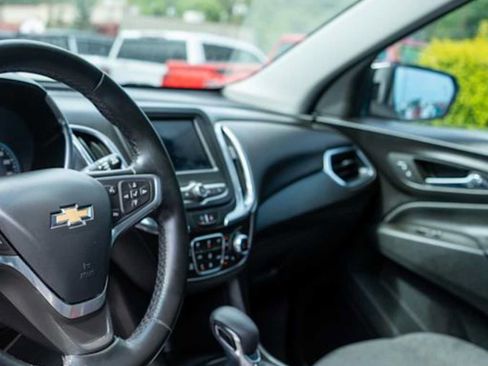 Used 2023 Chevrolet Equinox LT FWD image 14