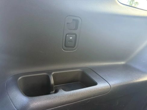 Used 2020 Chevrolet Traverse LT AWD/4WD image 45
